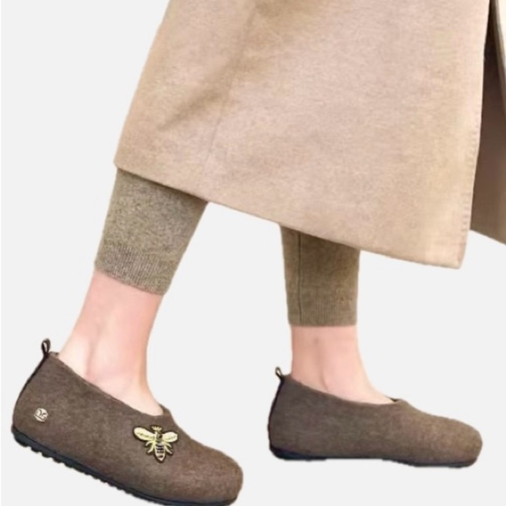 Genuine wool loafers